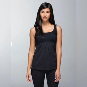Lululemon Elevate Tank with Drawstring Hem 
Black 
Size 2
Pit to pit 13”